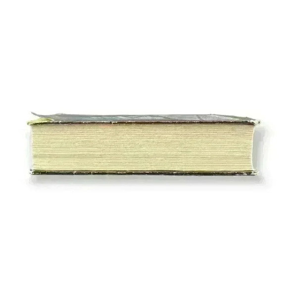 Vintage Science Fiction Book - Picture 9 of 10